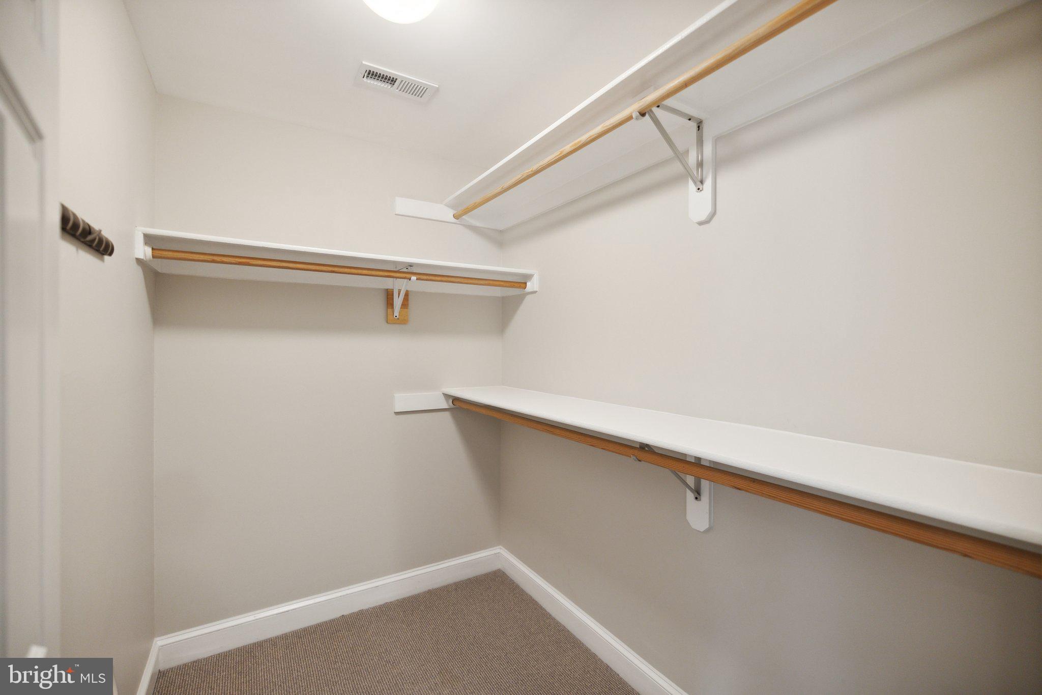 ROCKVILLE ESTATES - Residential