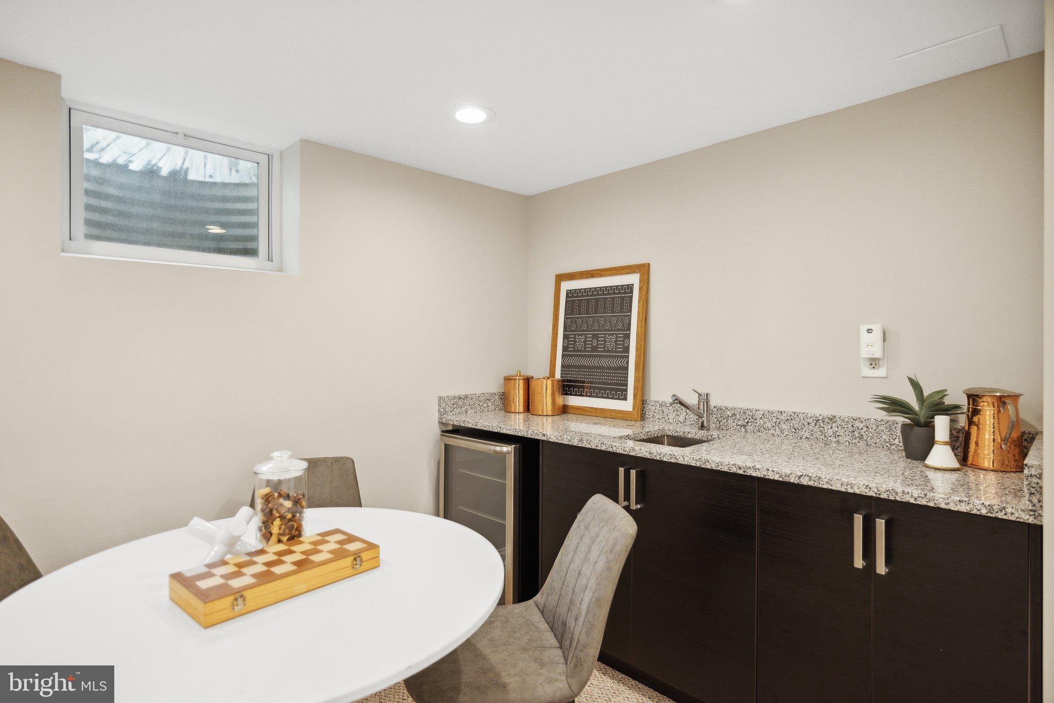 ROCKVILLE ESTATES - Residential