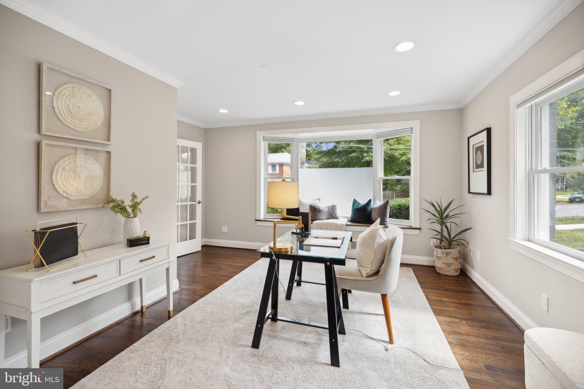 ROCKVILLE ESTATES - Residential