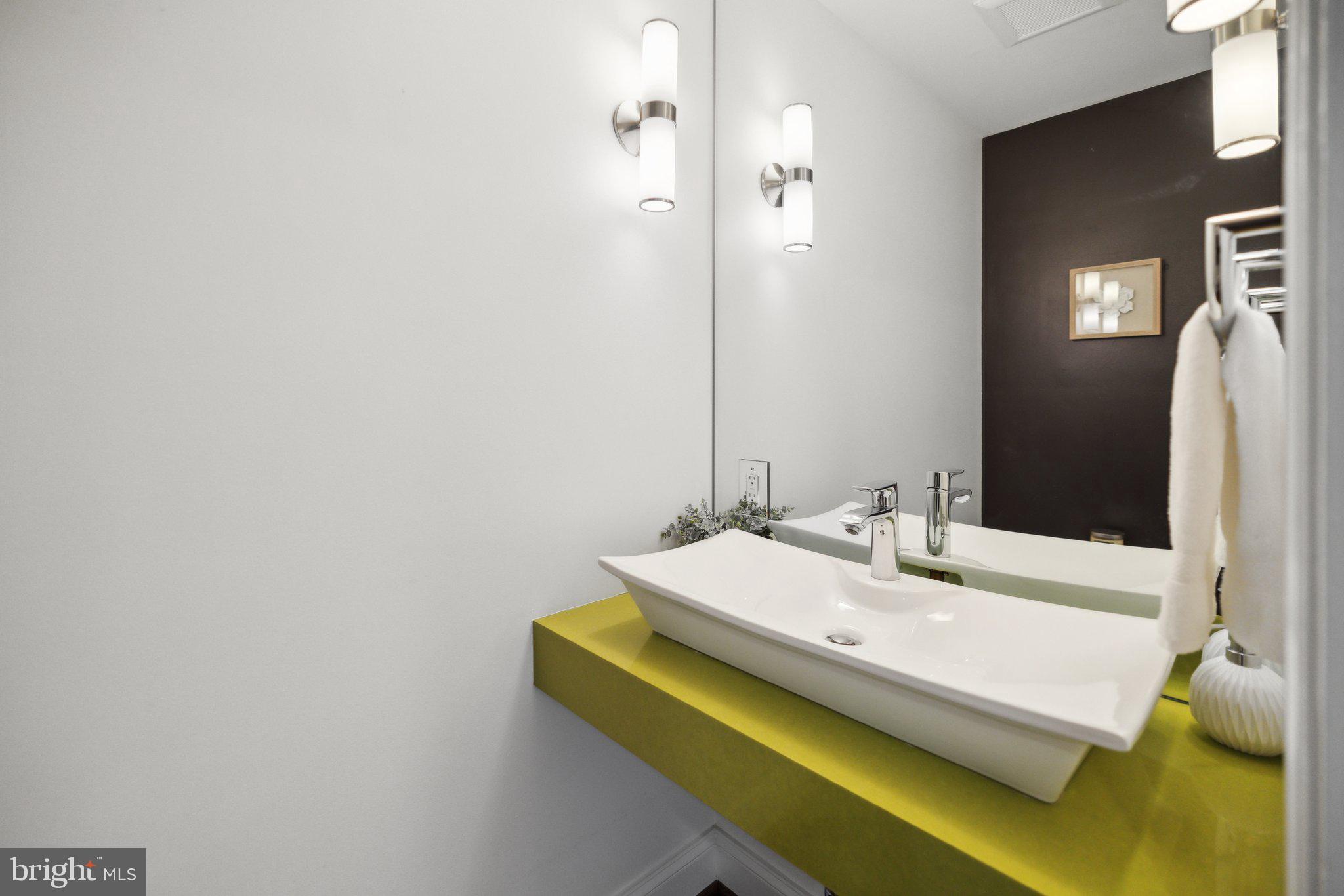 ROCKVILLE ESTATES - Residential