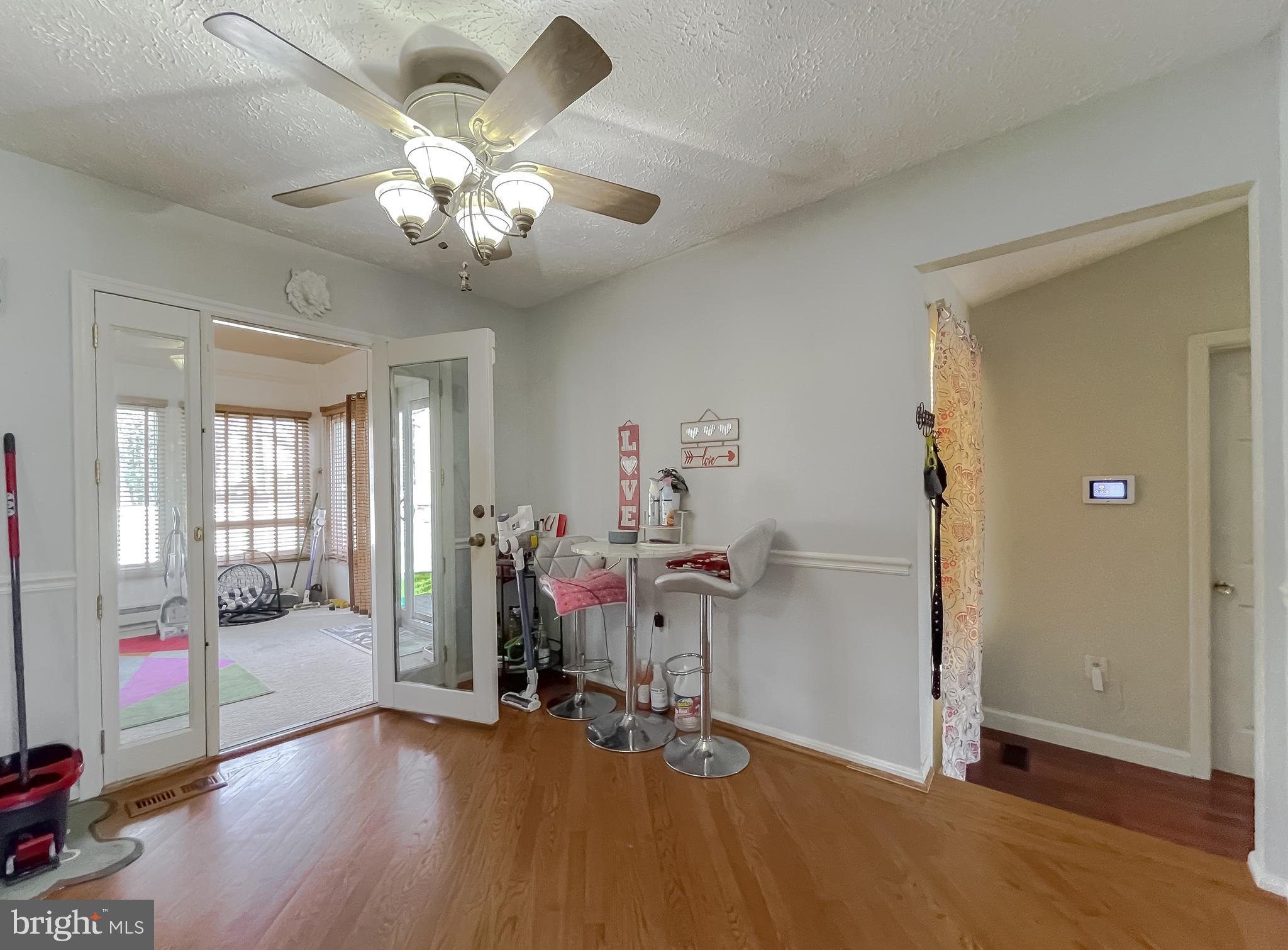 WHITE OAK VILLAGE SUB - Residential