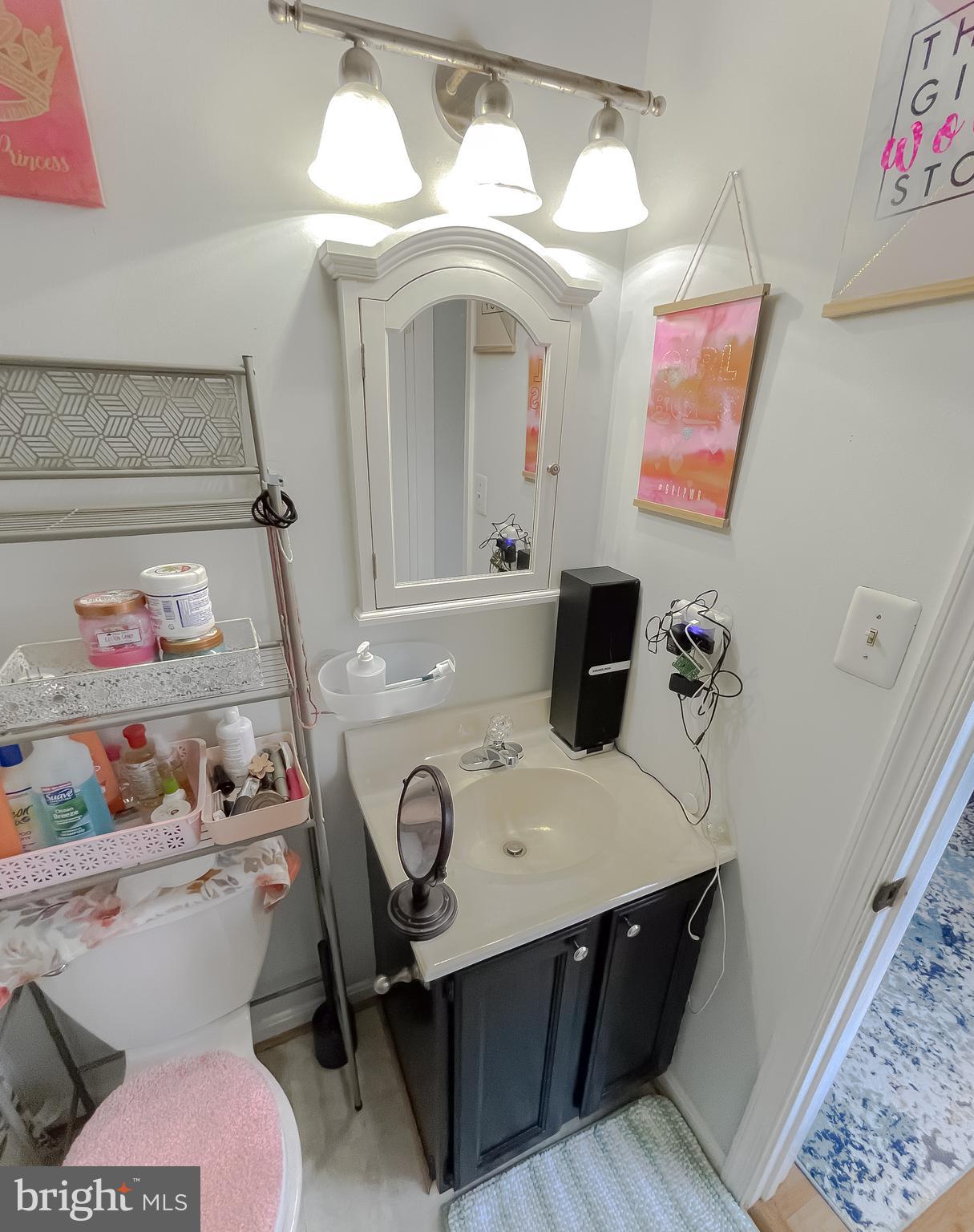 WHITE OAK VILLAGE SUB - Residential