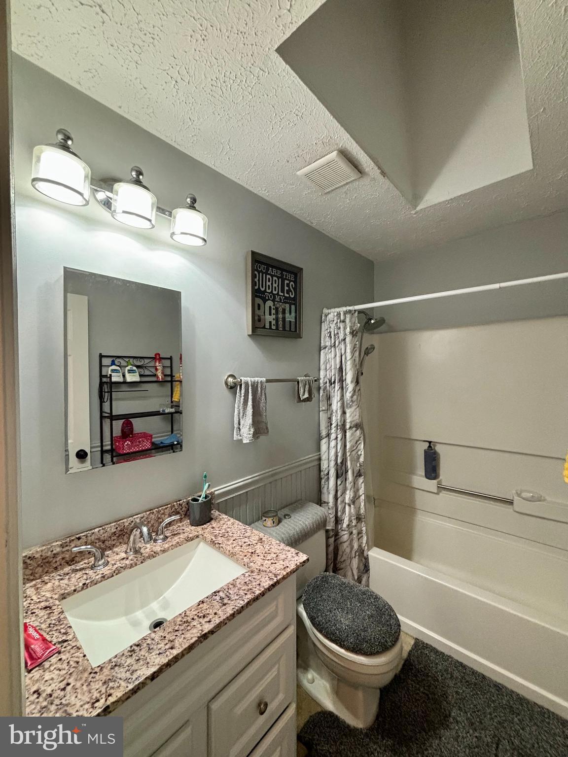 WHITE OAK VILLAGE SUB - Residential