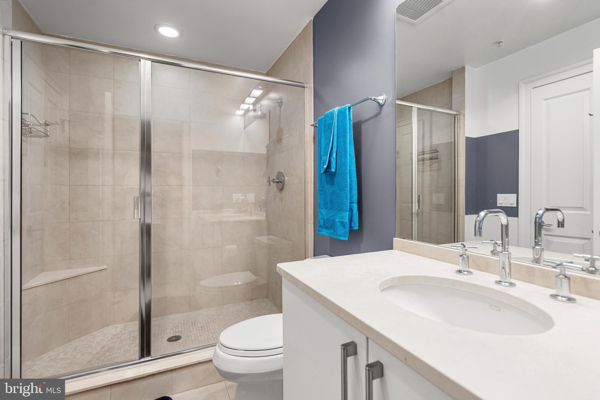 THE RITZ-CARLTON RESIDENCES - Residential