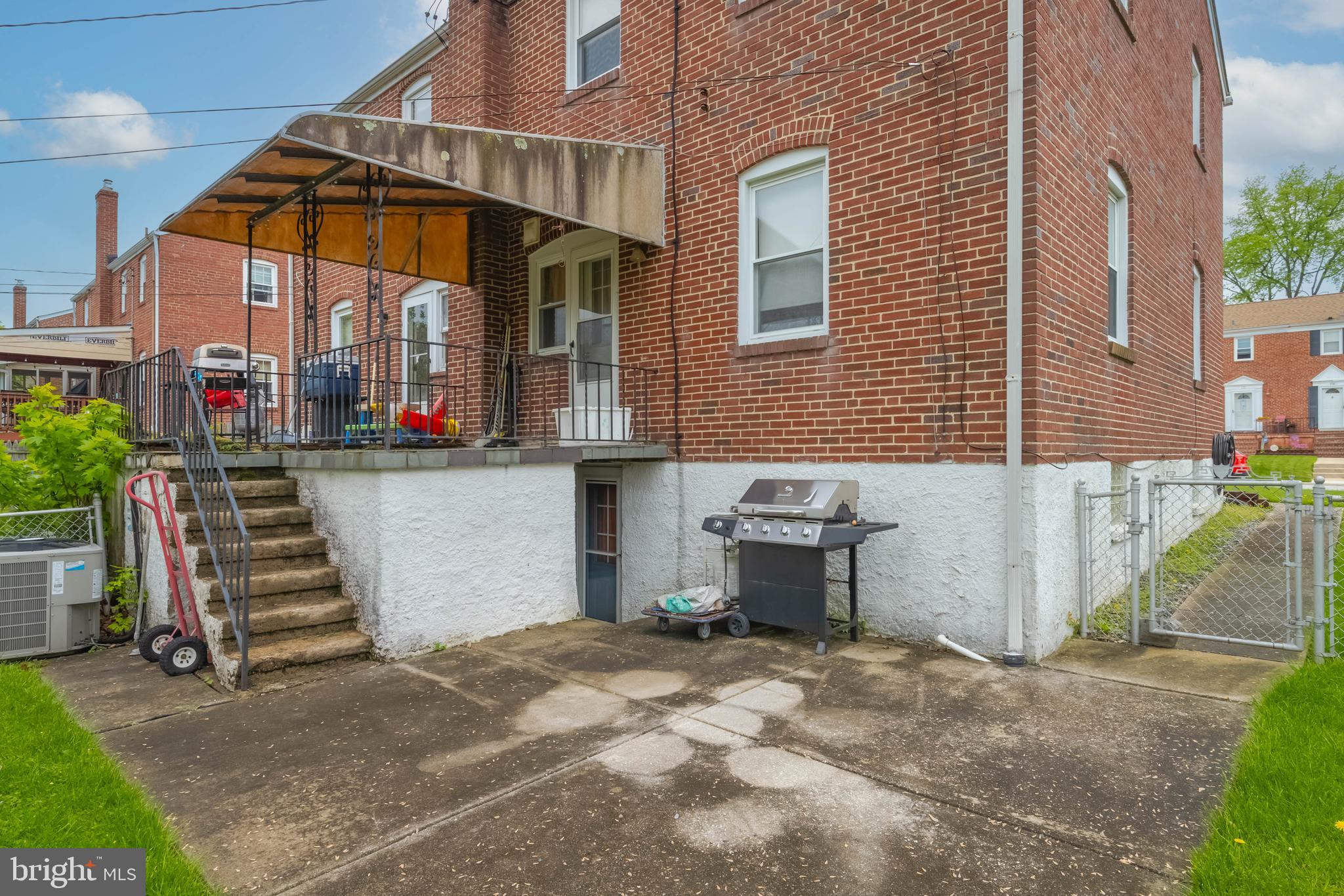 FULLERTON - Residential