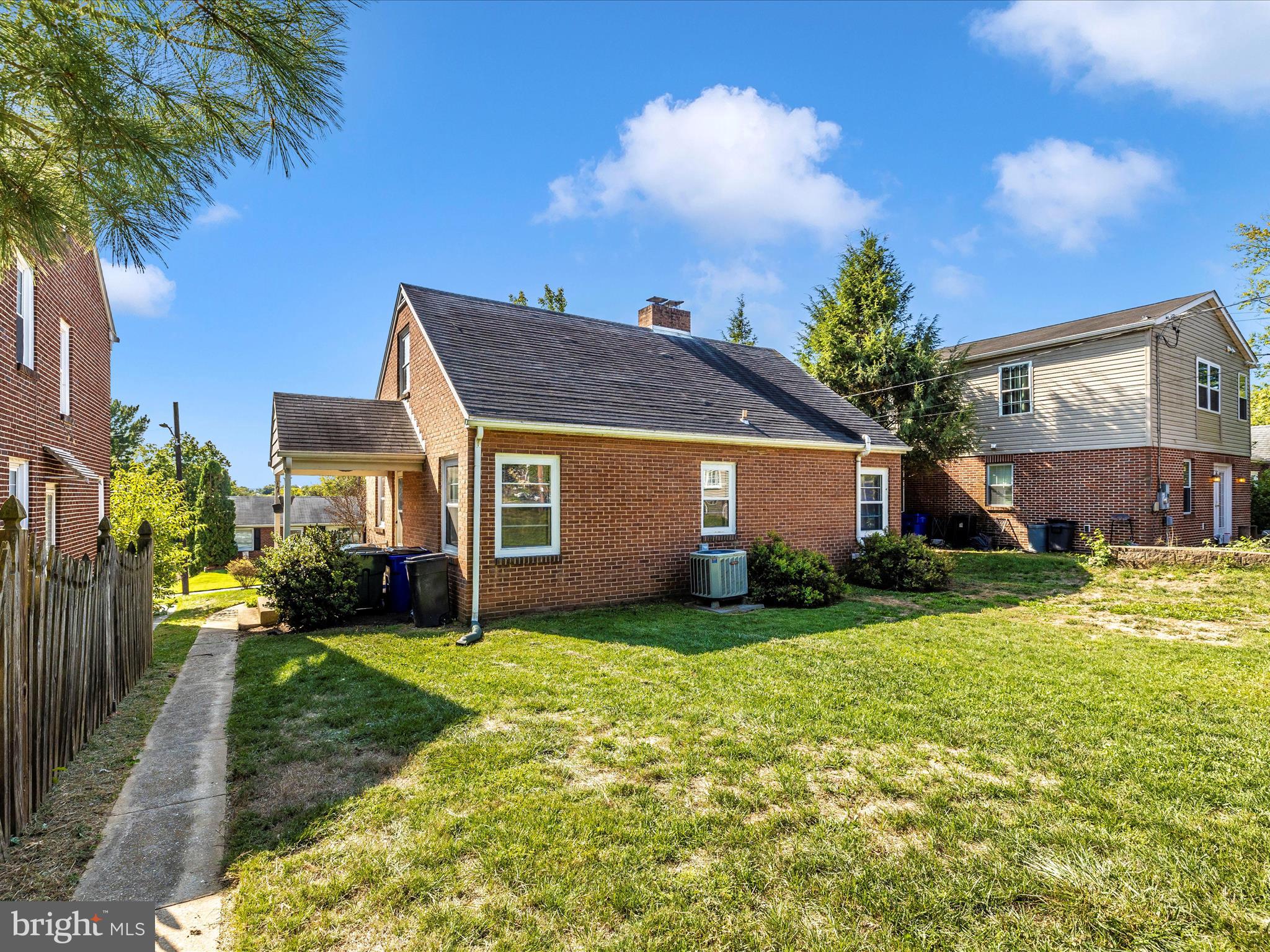 PANGBORN PARK - Residential