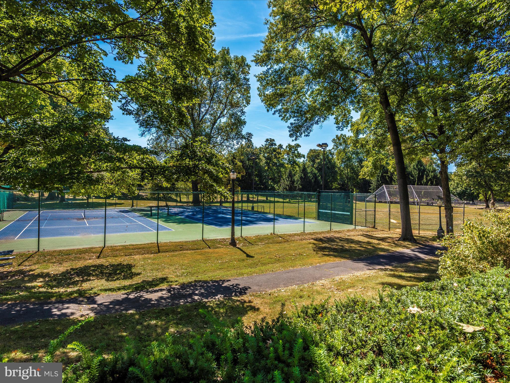 PANGBORN PARK - Residential