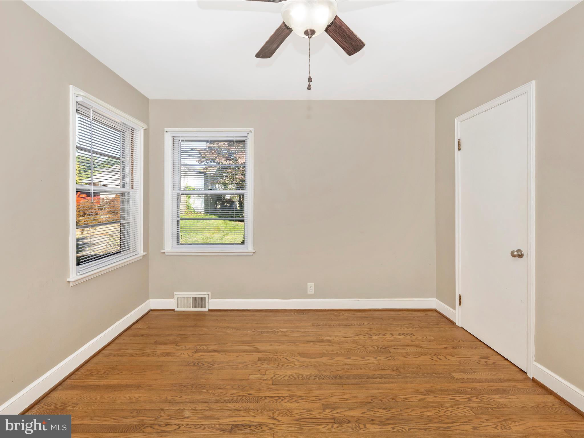 PANGBORN PARK - Residential