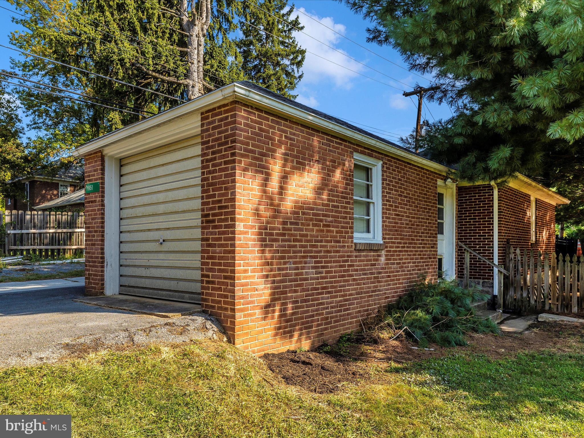 PANGBORN PARK - Residential