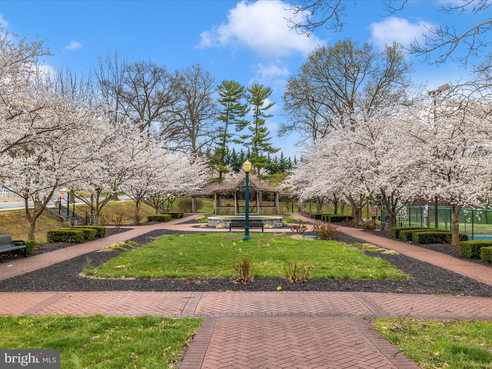 PANGBORN PARK - Residential