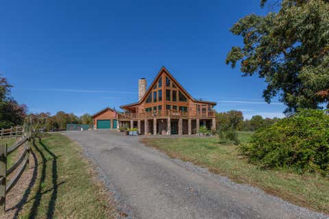 Homes For Sale - 5405 Kings Highway Highway<br/> KING GEORGE, VA 22485