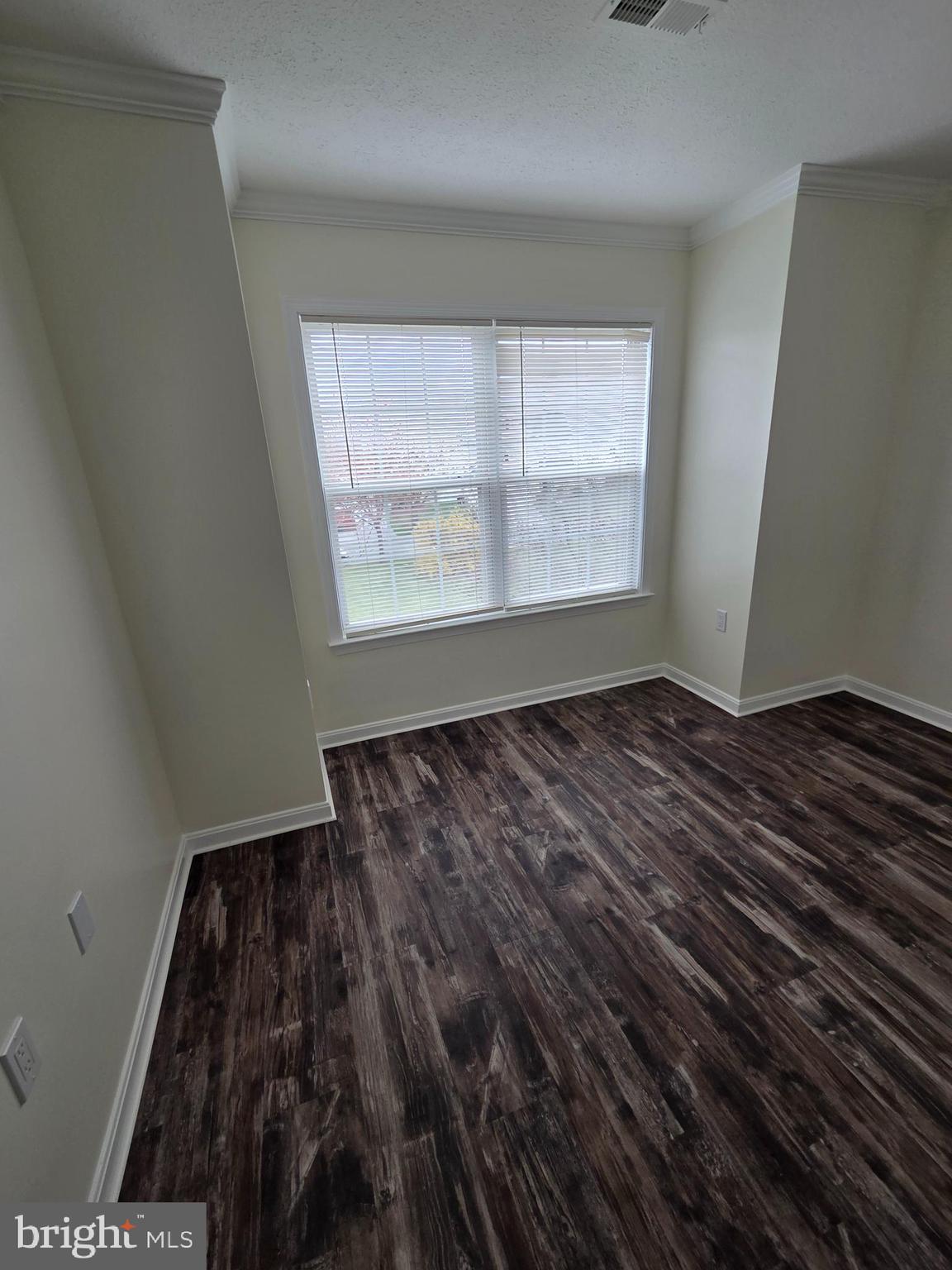 ALBIN VILLAGE - Residential