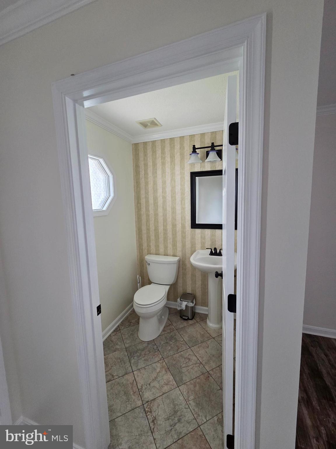 ALBIN VILLAGE - Residential