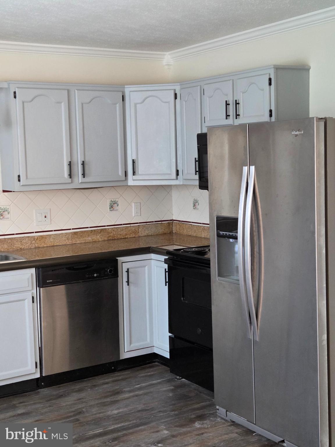 ALBIN VILLAGE - Residential