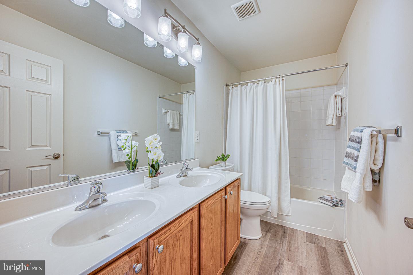 PENNS MANOR - Residential