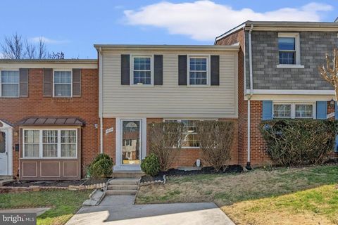 7815 SNEAD LANE FALLS CHURCH VA 22043