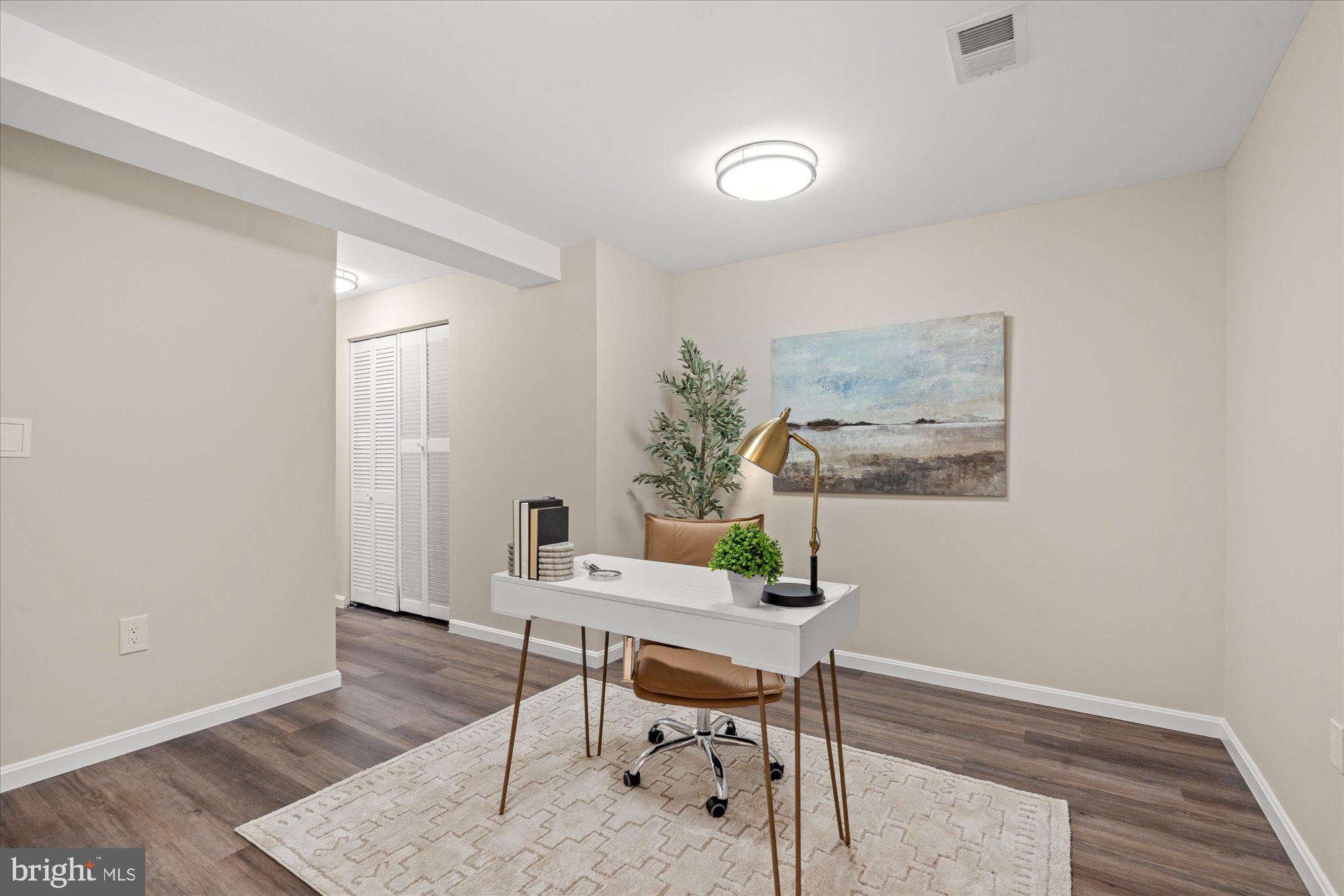 PINEWOOD GREENS - Residential