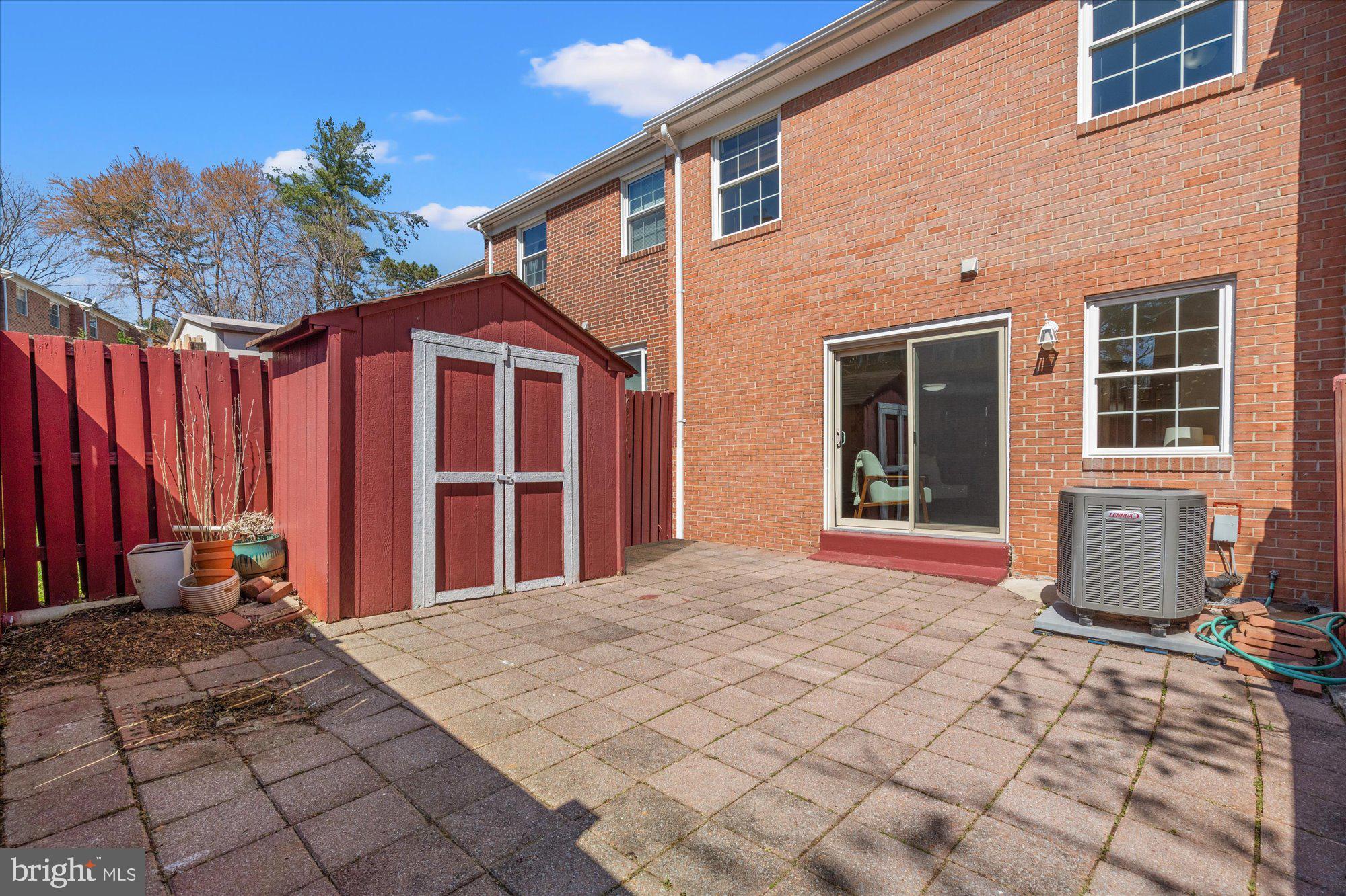 PINEWOOD GREENS - Residential