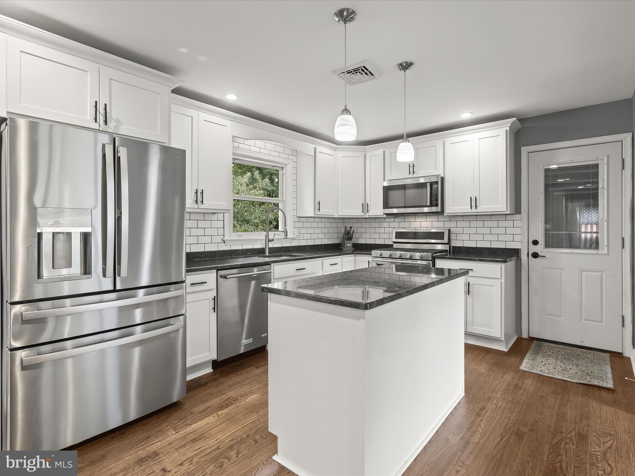 LOCKSLEY - Residential