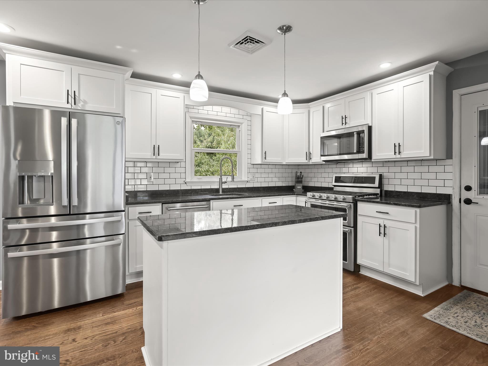 LOCKSLEY - Residential