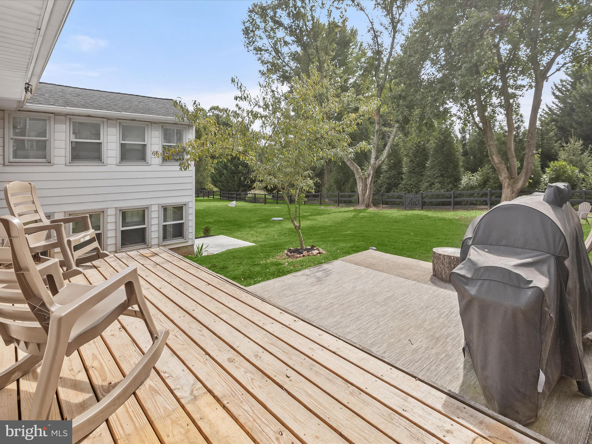 LOCKSLEY - Residential