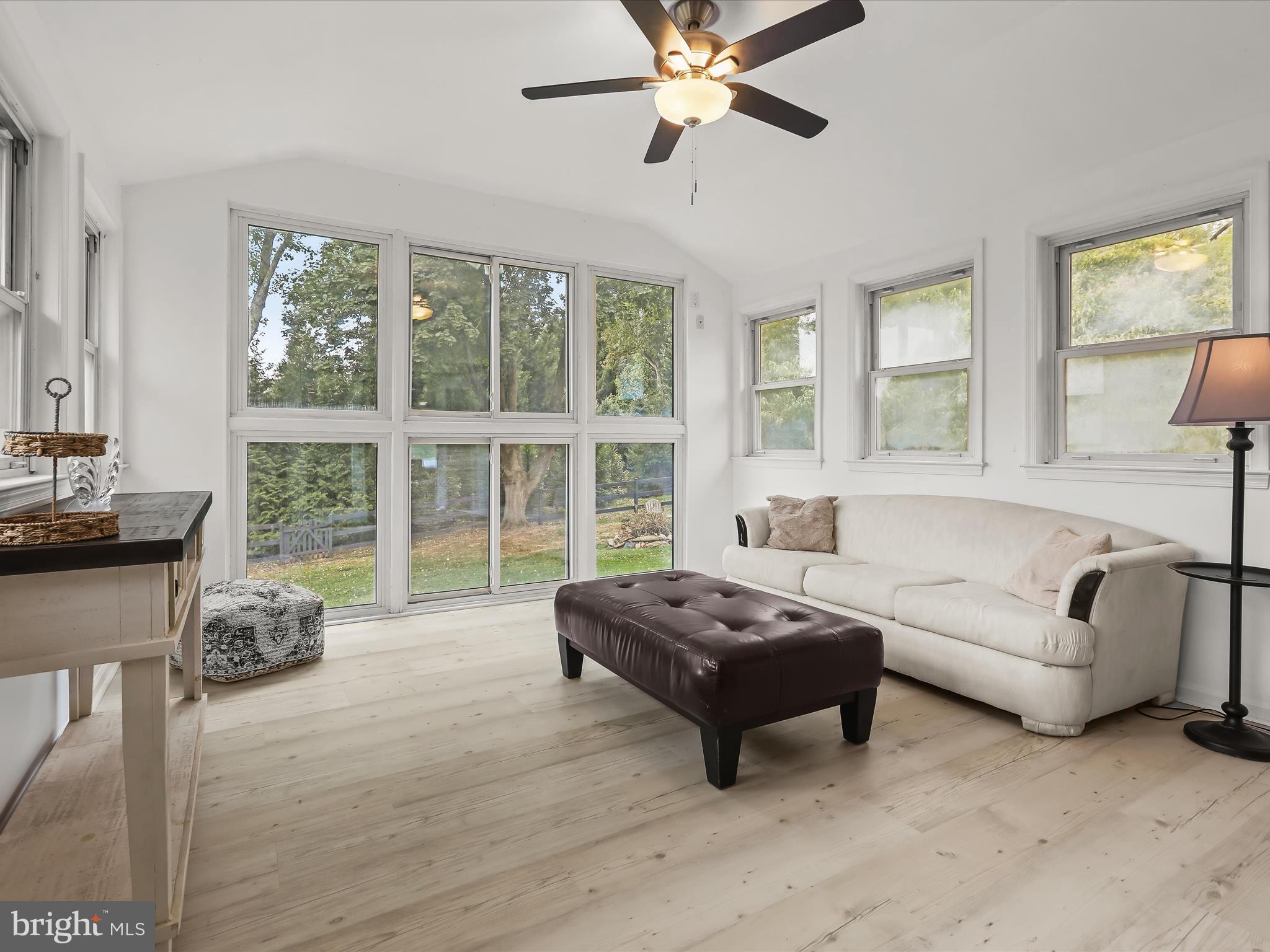 LOCKSLEY - Residential