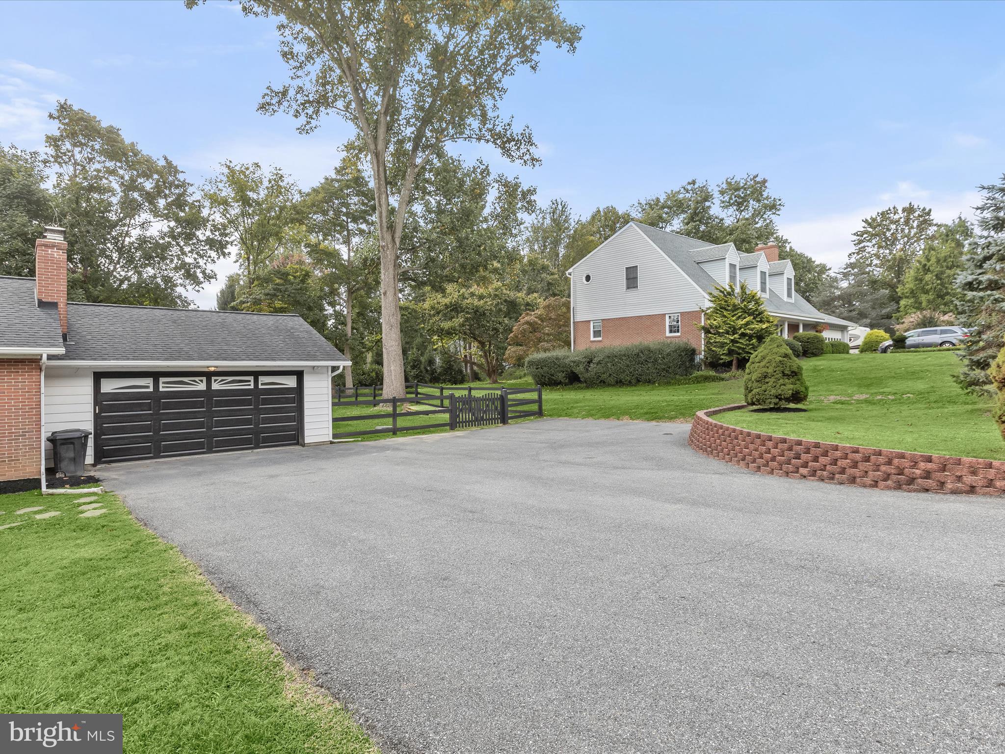 LOCKSLEY - Residential