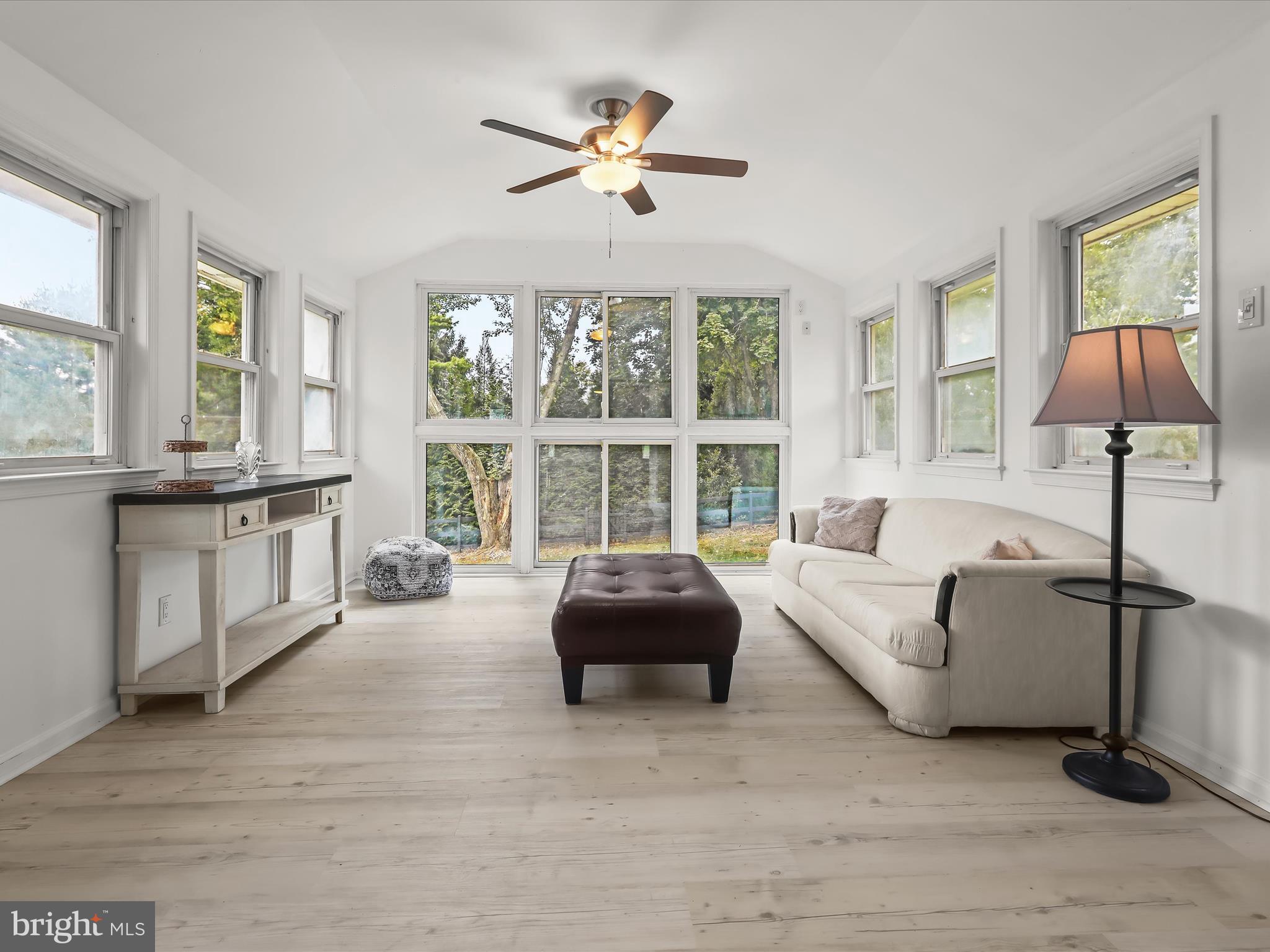 LOCKSLEY - Residential