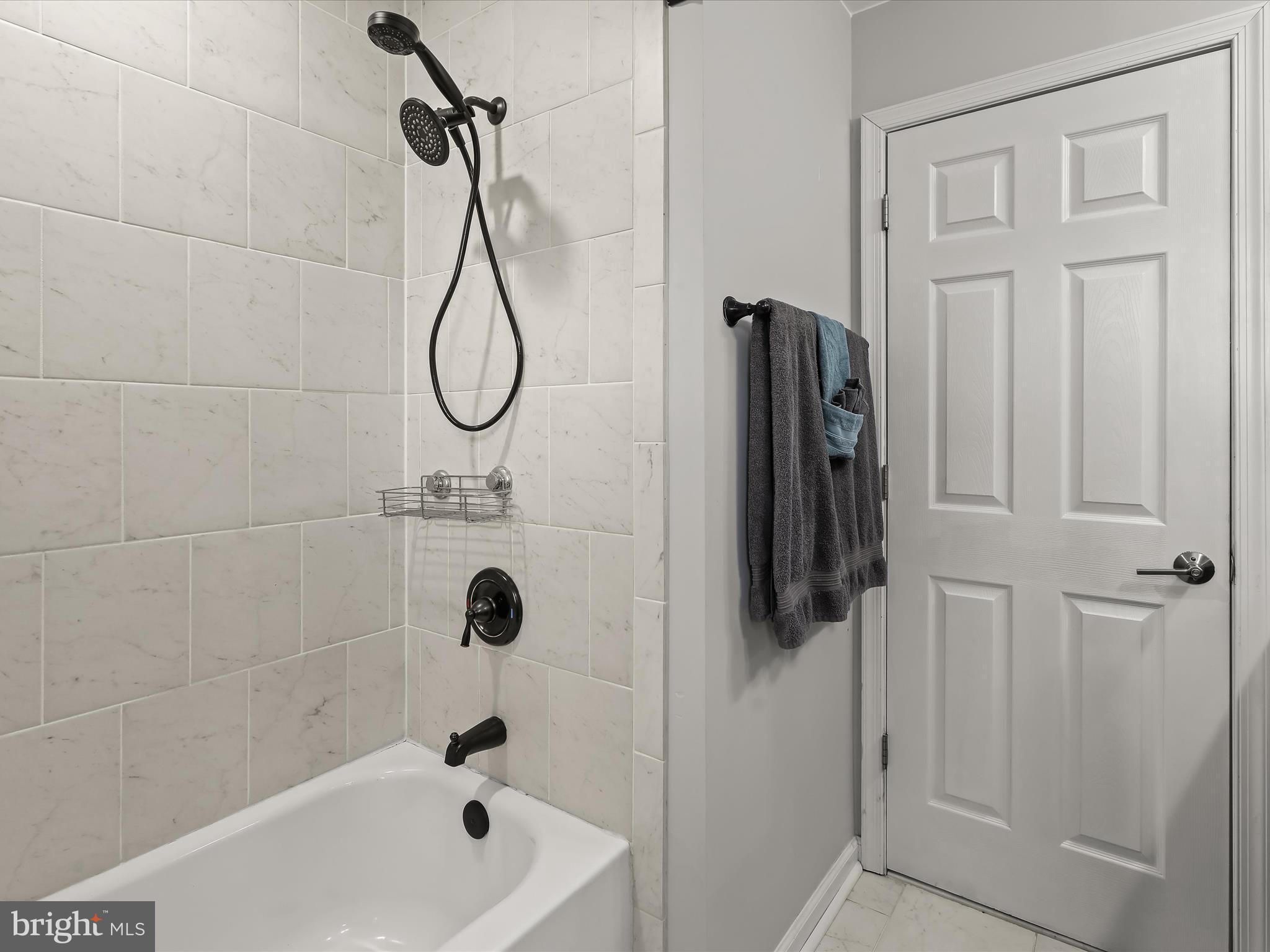 LOCKSLEY - Residential