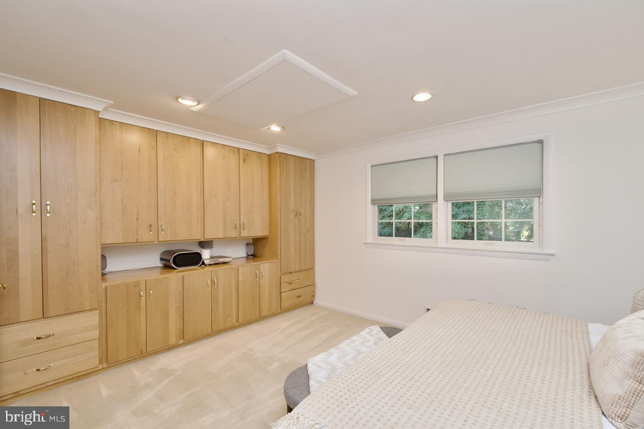 SLEEPY HOLLOW PARK - Residential