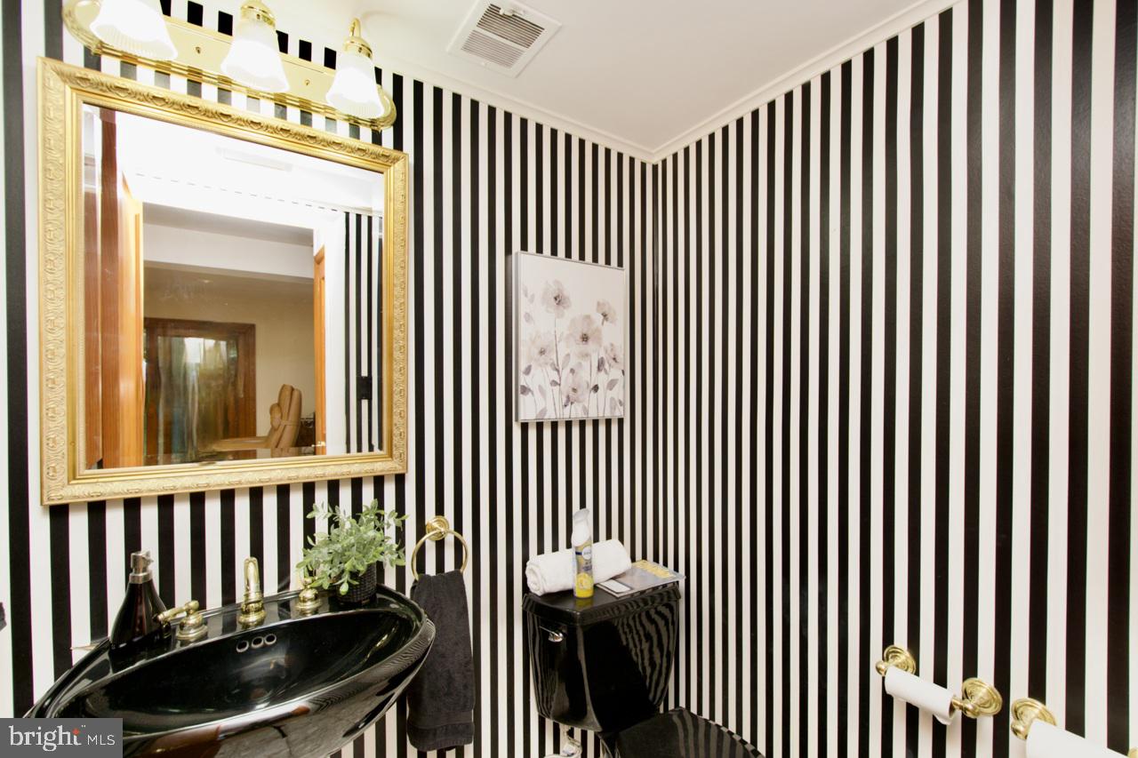 SLEEPY HOLLOW PARK - Residential