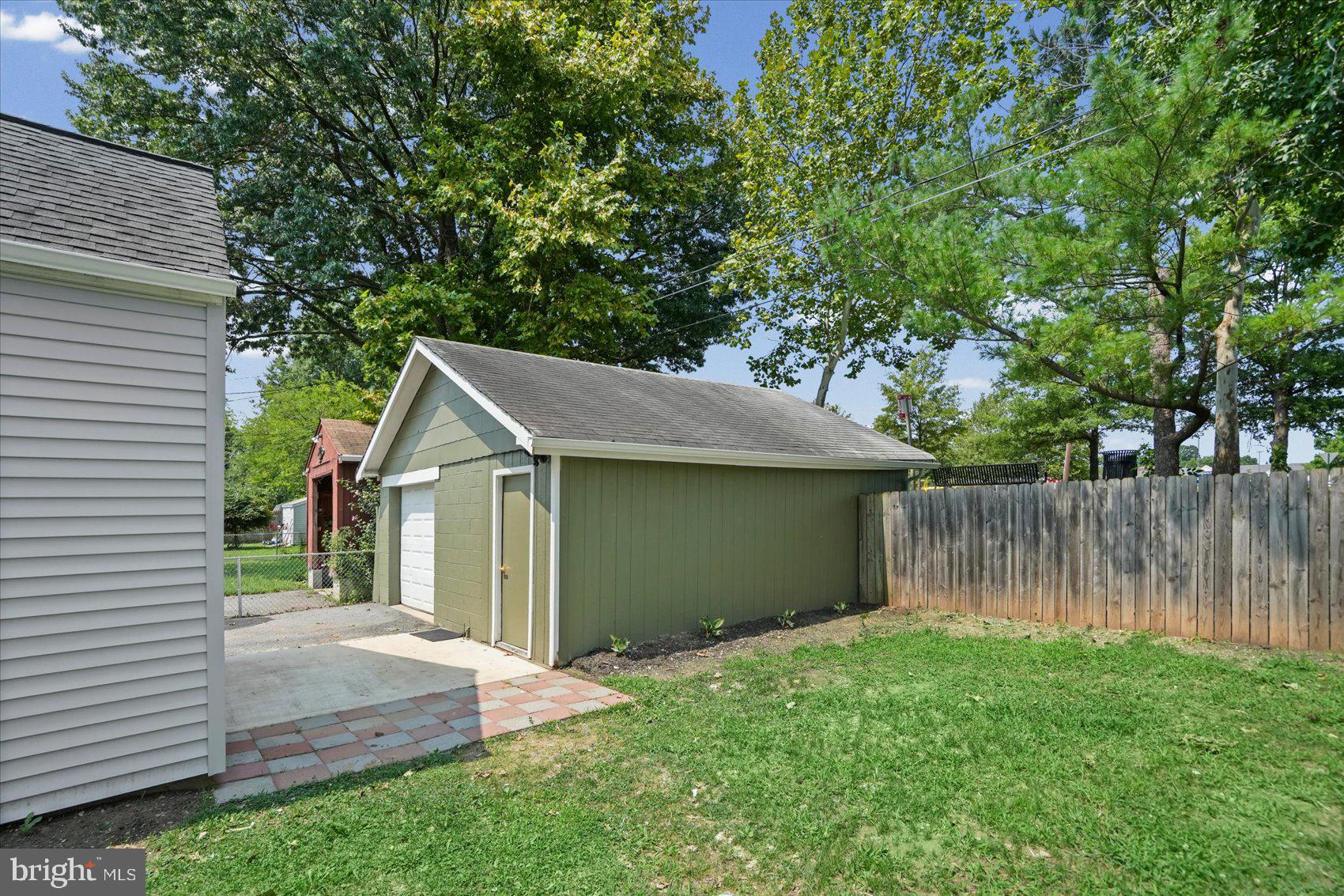 1812 KITTYHAWK ROAD