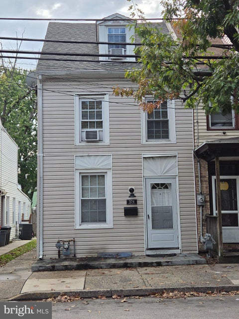 Photo of 574 Bath Street, BRISTOL, PA 19007 (MLS # PABU2132834)
