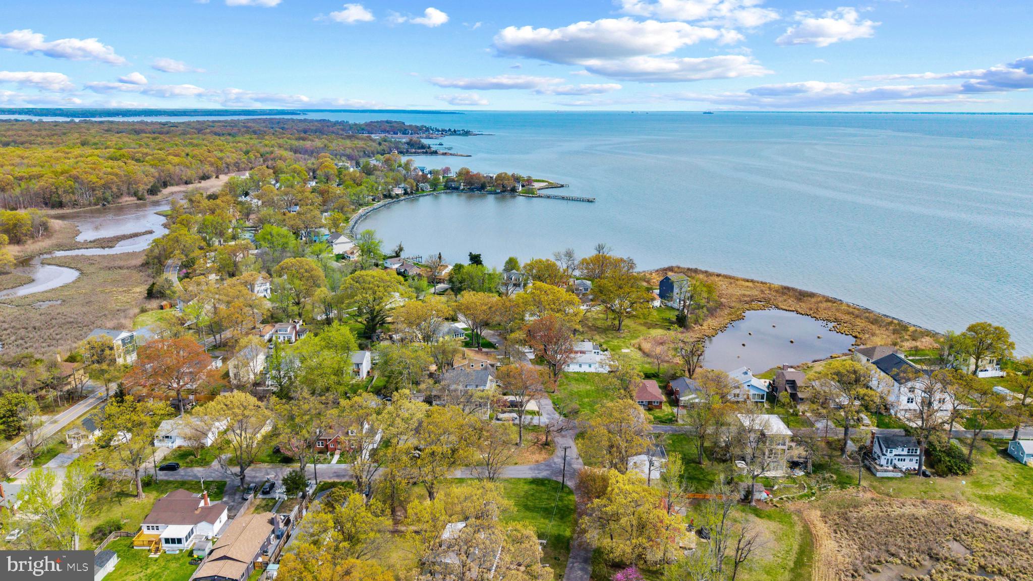 COLUMBIA BEACH - Residential