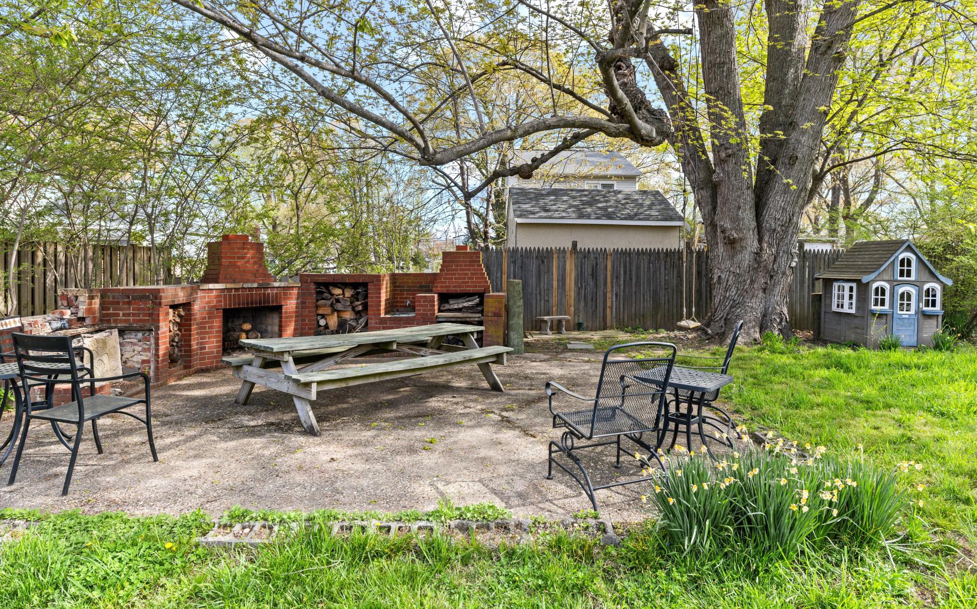 COLUMBIA BEACH - Residential