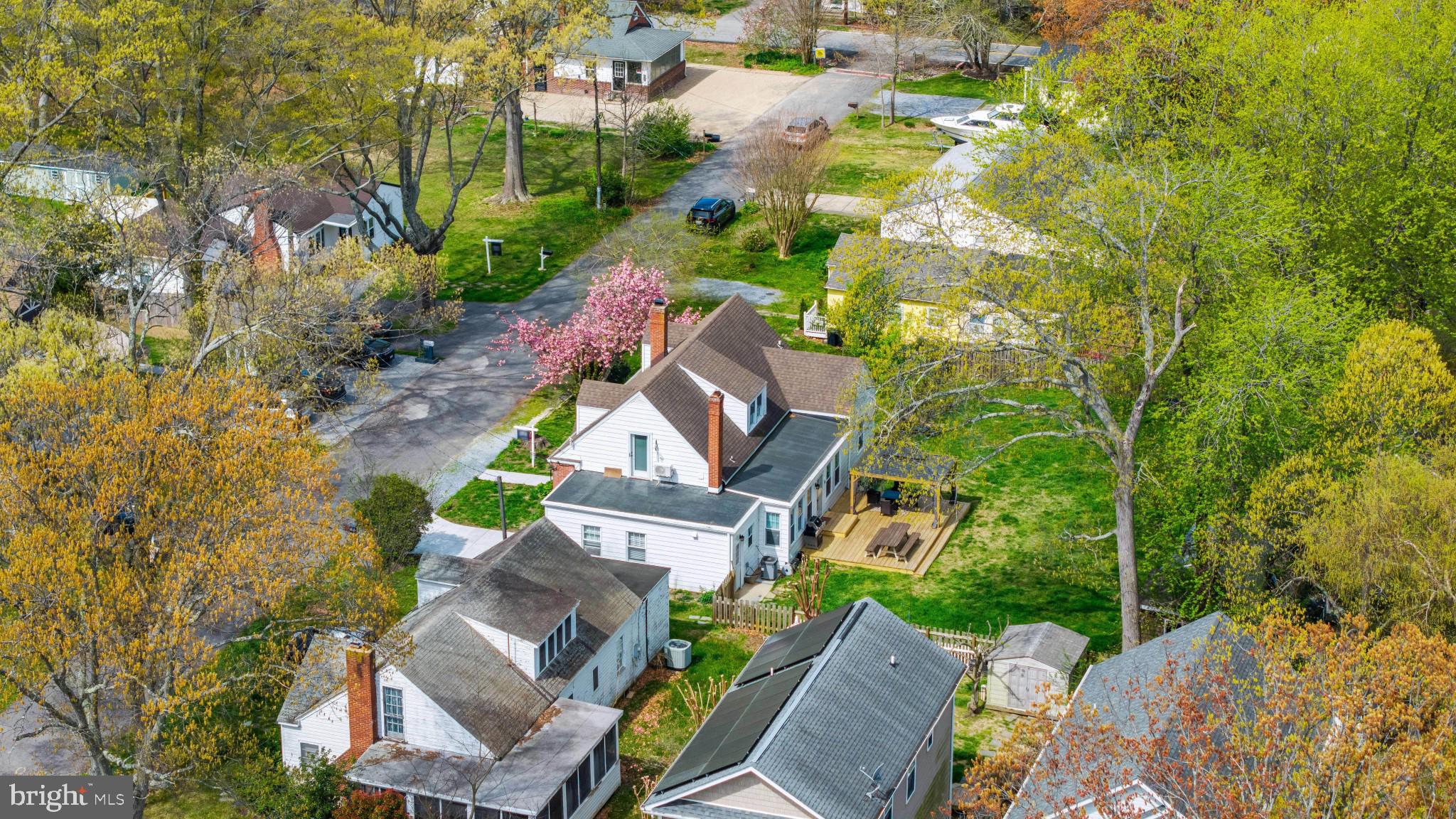 COLUMBIA BEACH - Residential