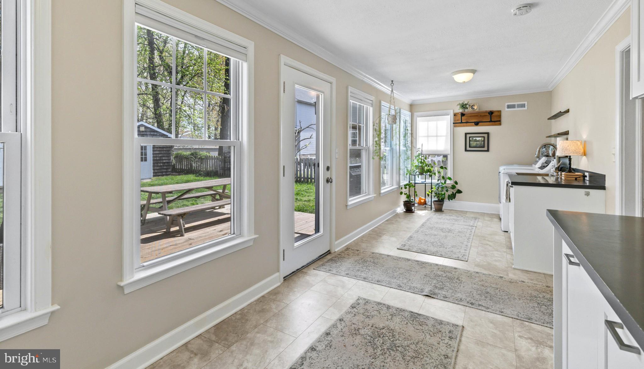 COLUMBIA BEACH - Residential