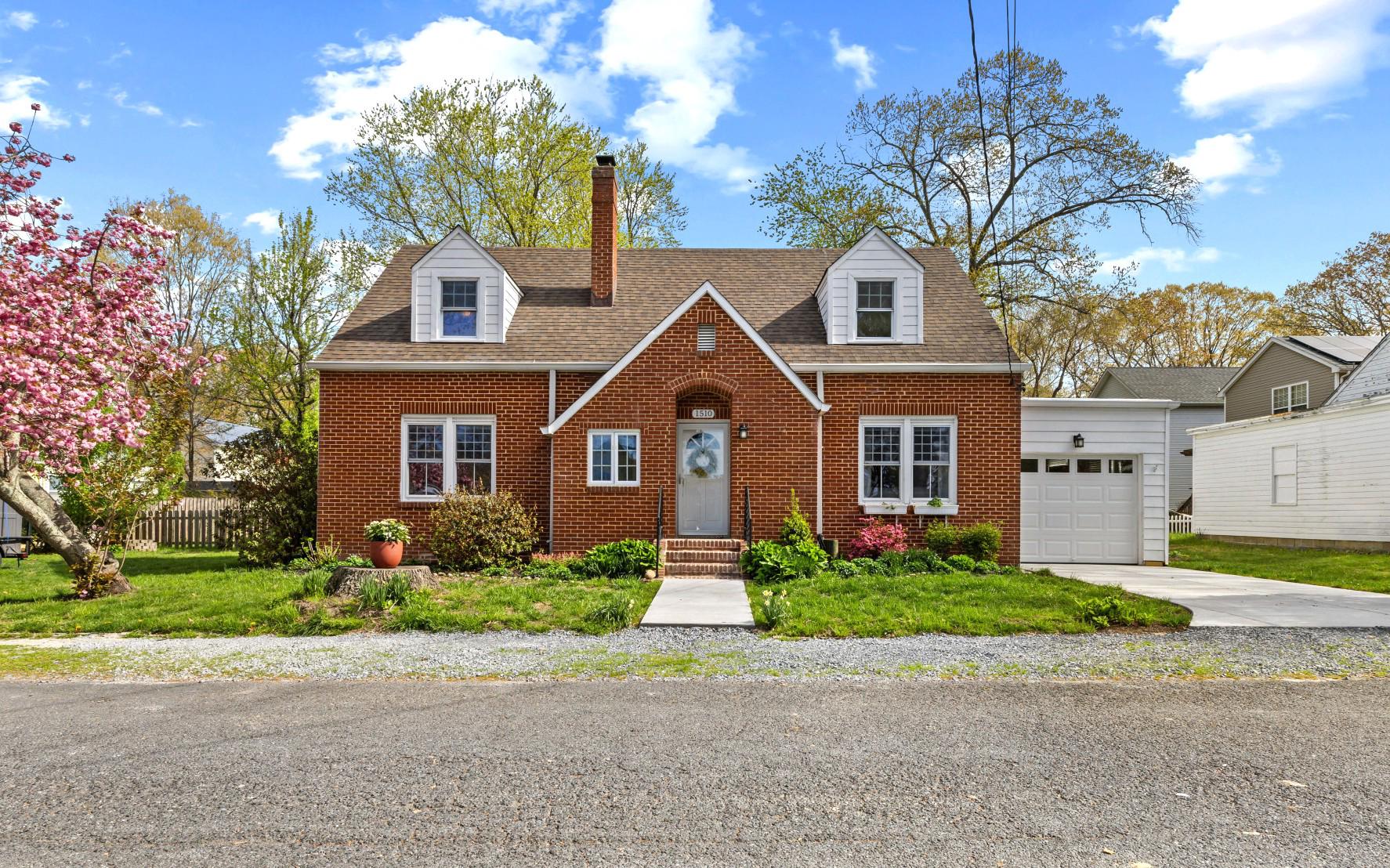 COLUMBIA BEACH - Residential