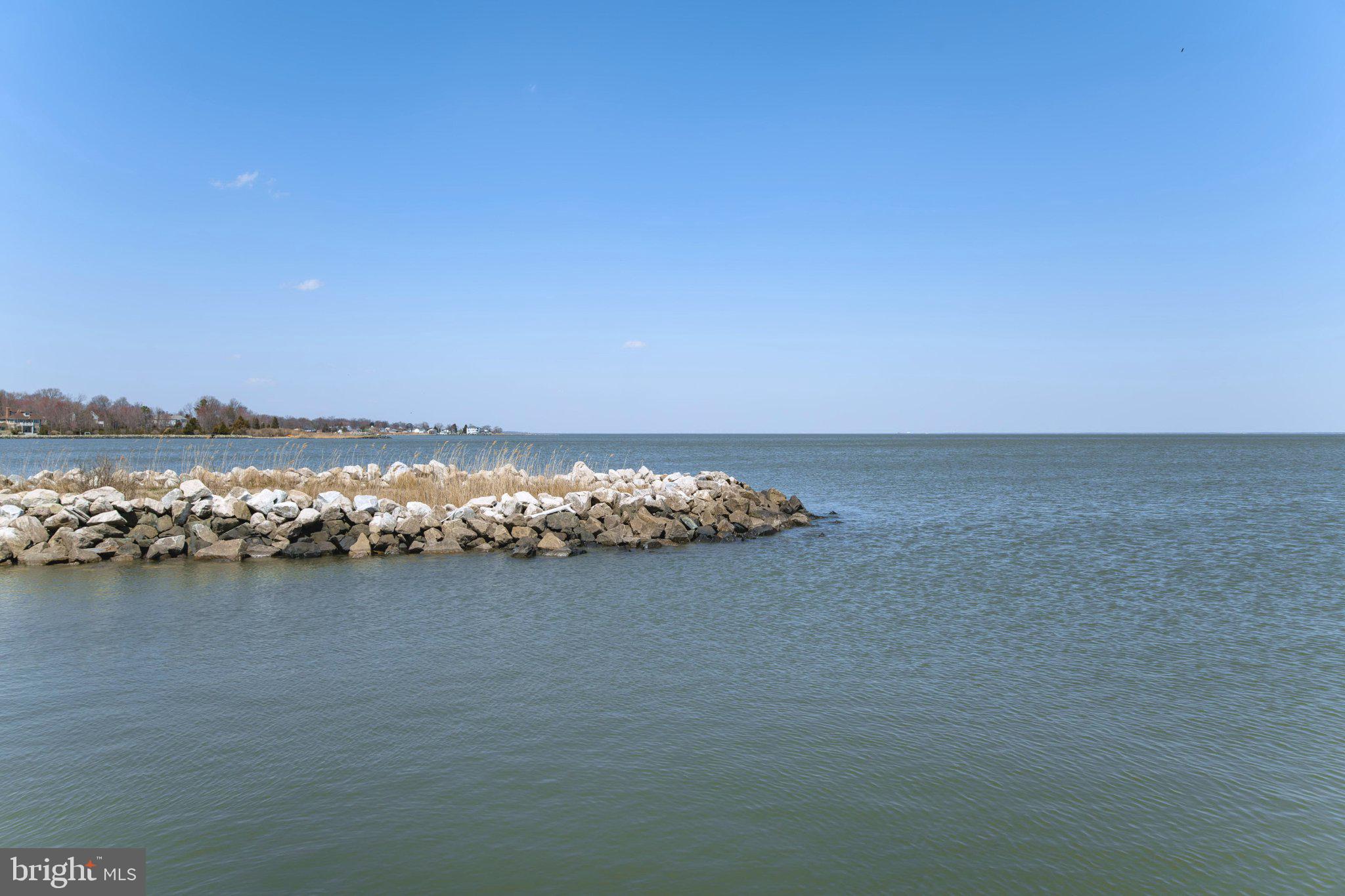 COLUMBIA BEACH - Residential