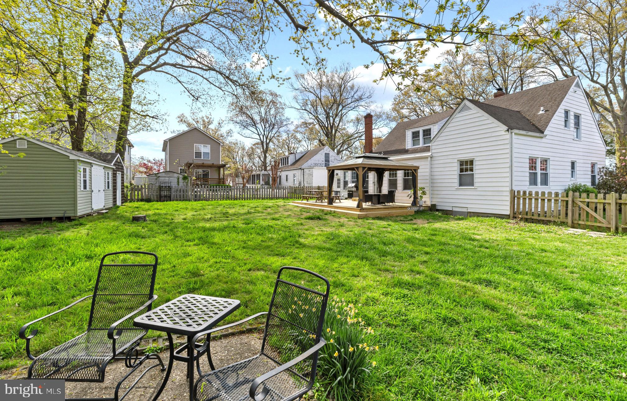 COLUMBIA BEACH - Residential