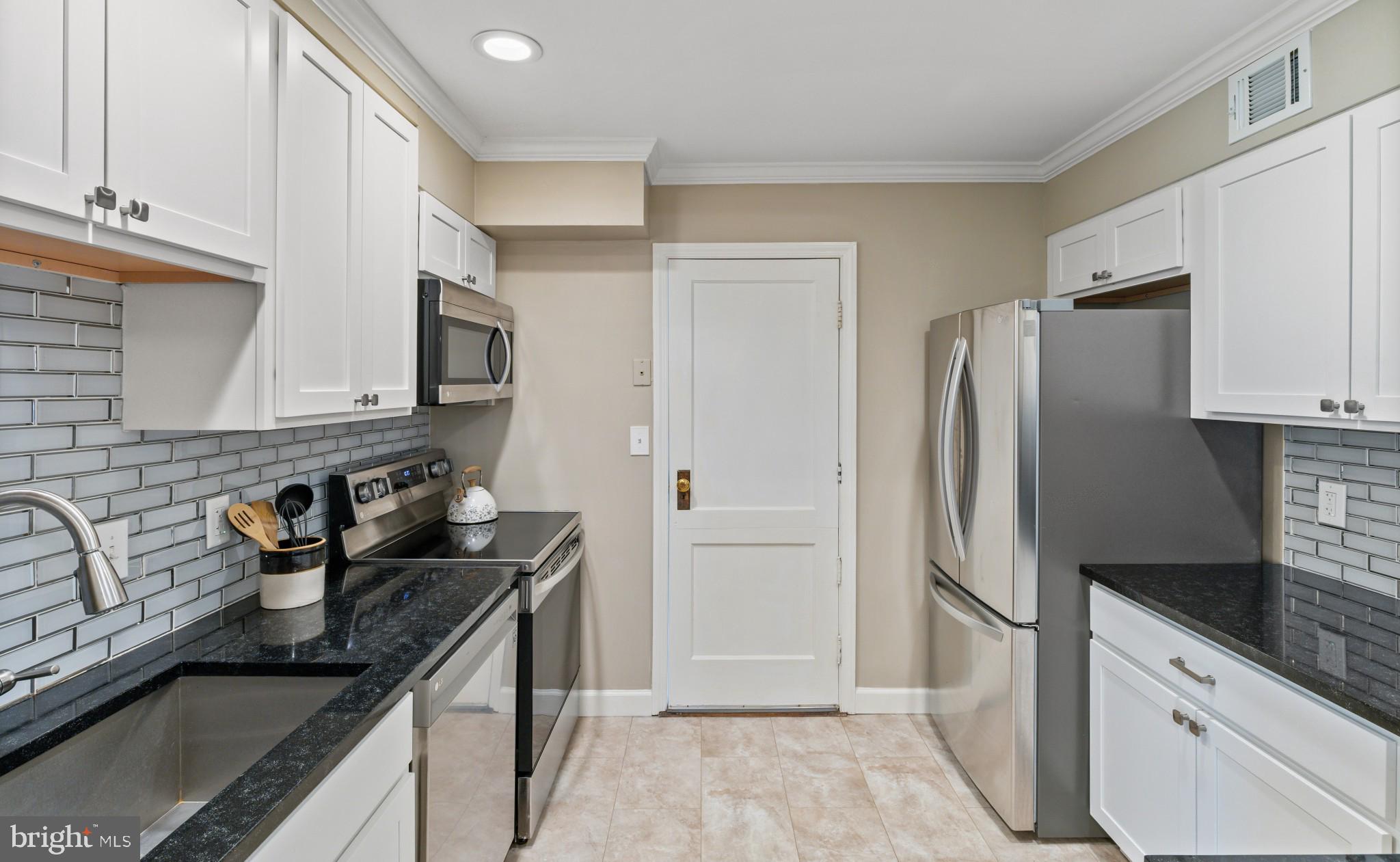 COLUMBIA BEACH - Residential