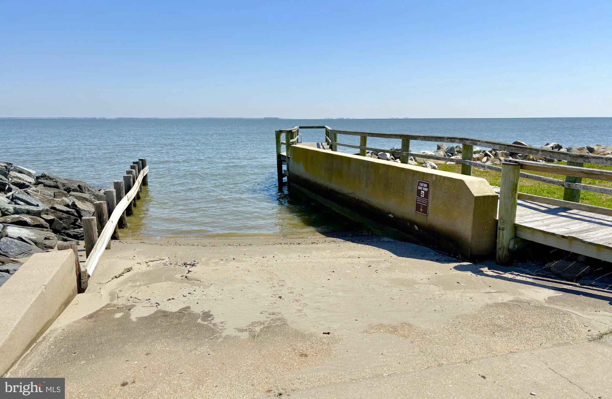 COLUMBIA BEACH - Residential