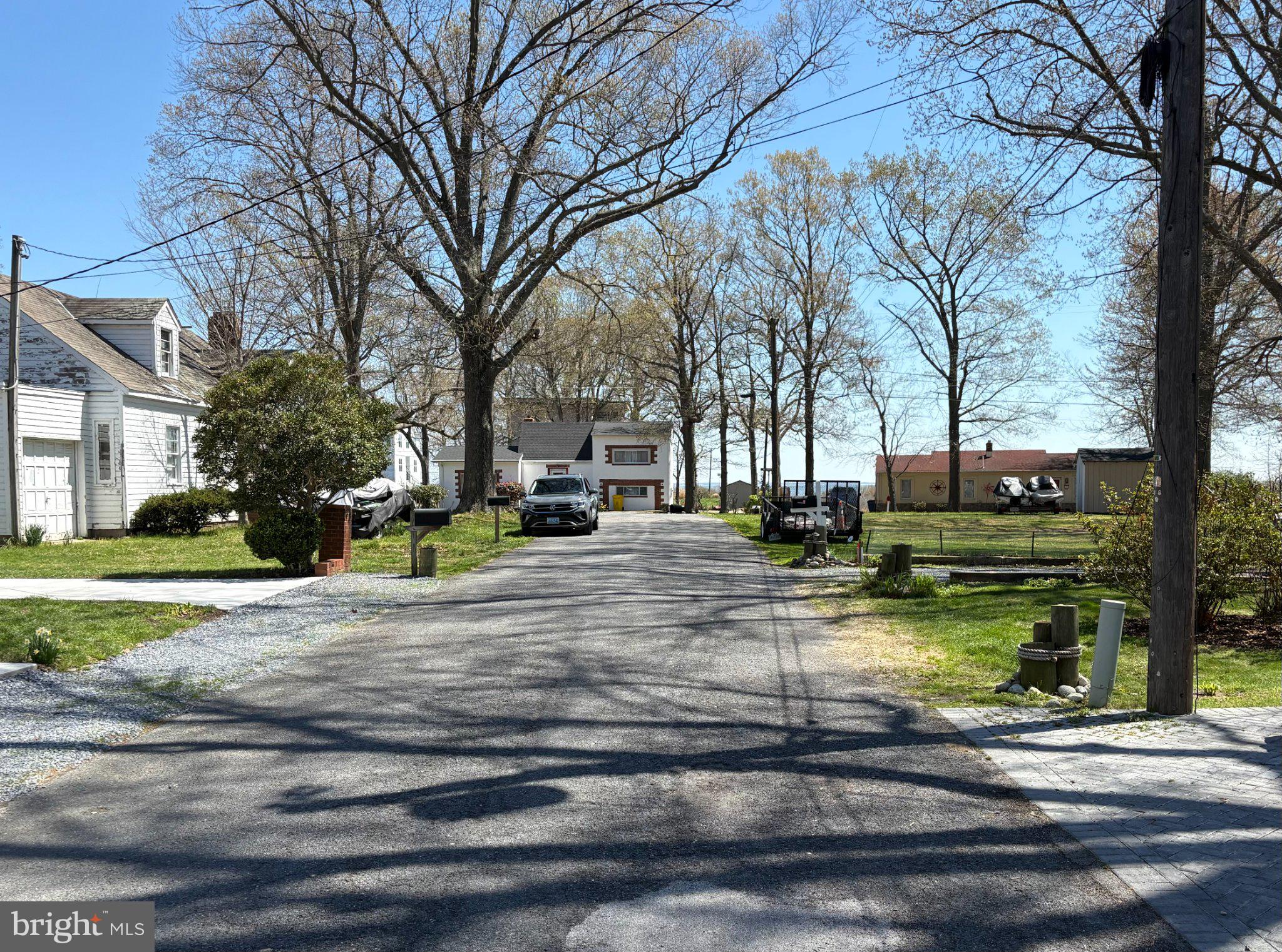 COLUMBIA BEACH - Residential