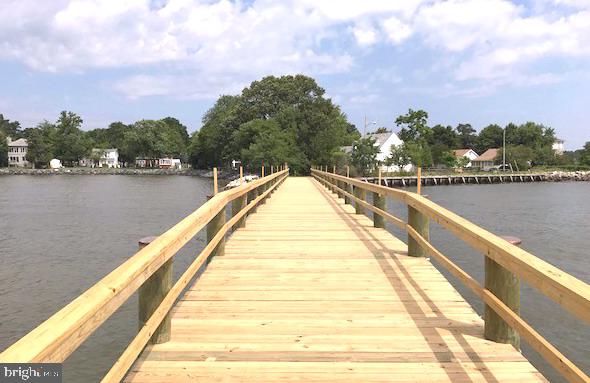 COLUMBIA BEACH - Residential