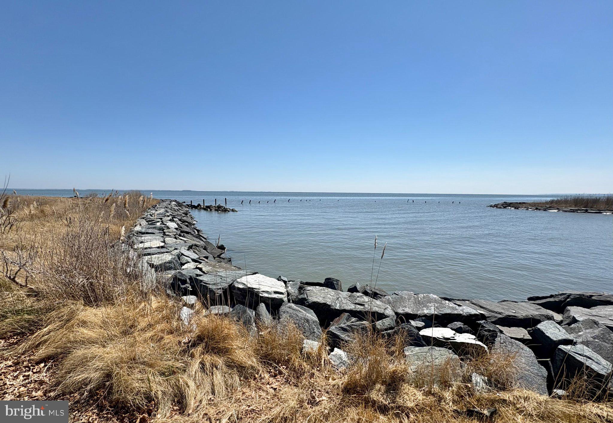 COLUMBIA BEACH - Residential