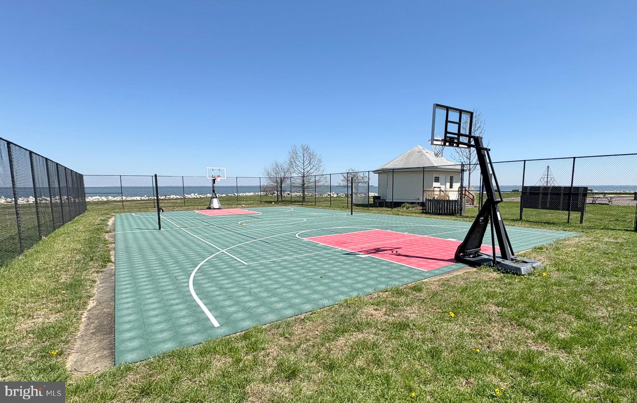 COLUMBIA BEACH - Residential