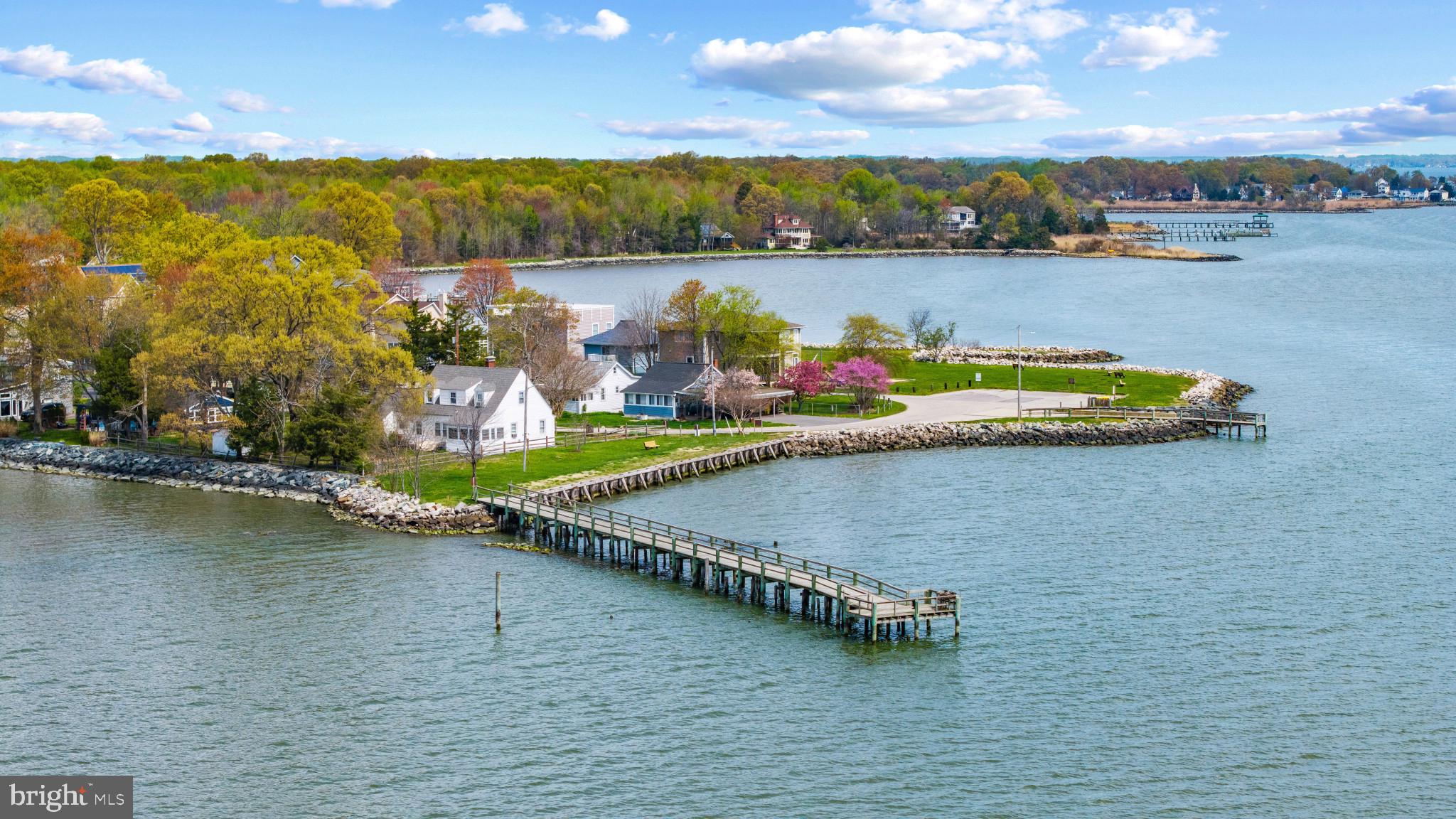 COLUMBIA BEACH - Residential
