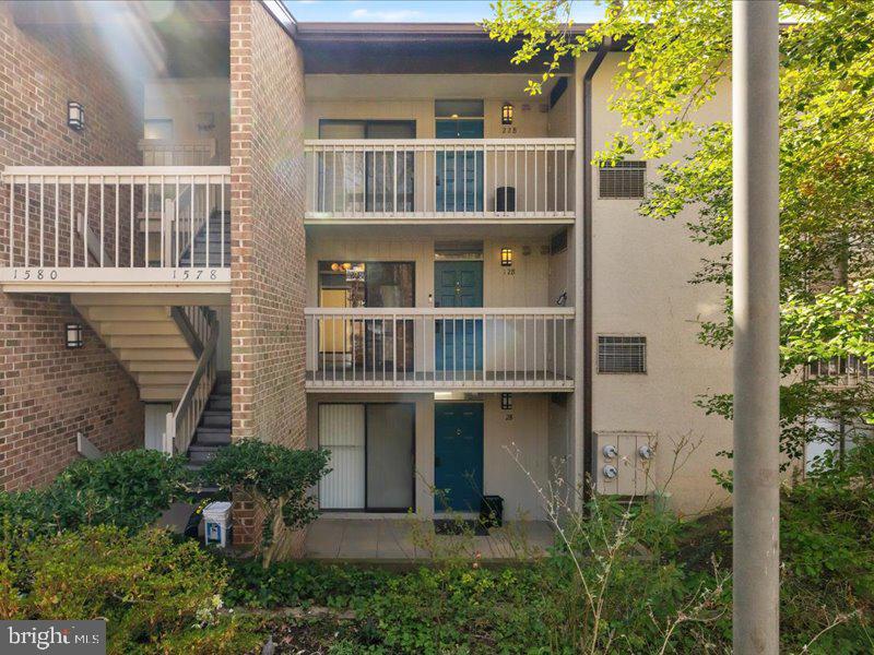 1578 MOORINGS DRIVE 4B/12B