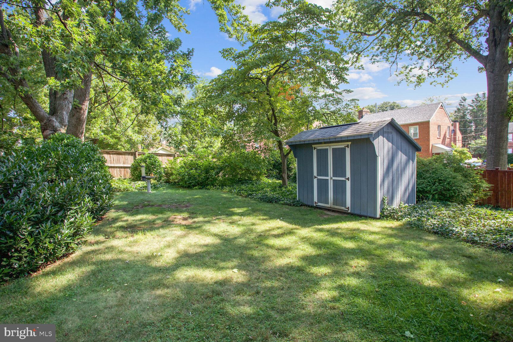 CAMERON HEIGHTS - Residential