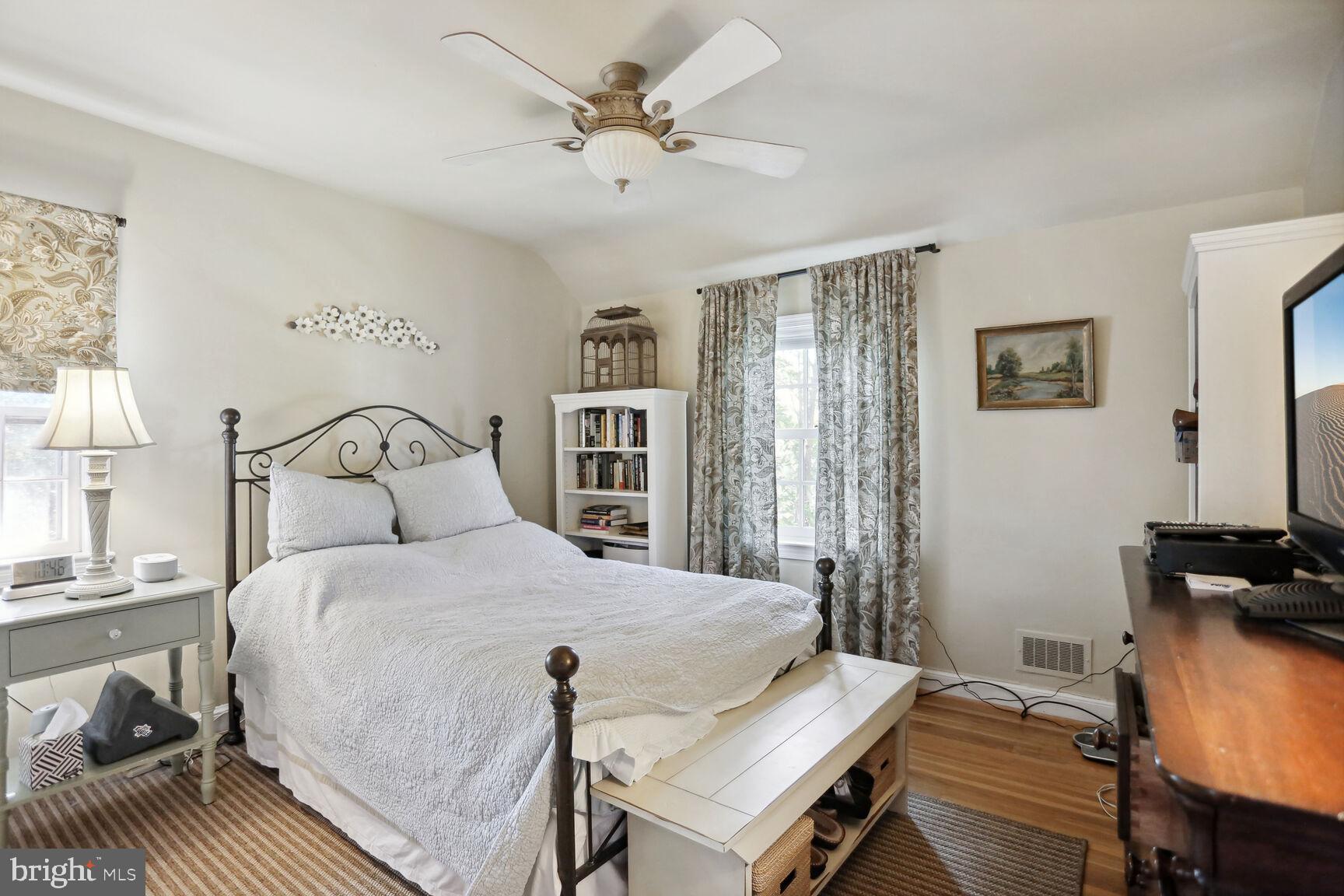 CAMERON HEIGHTS - Residential